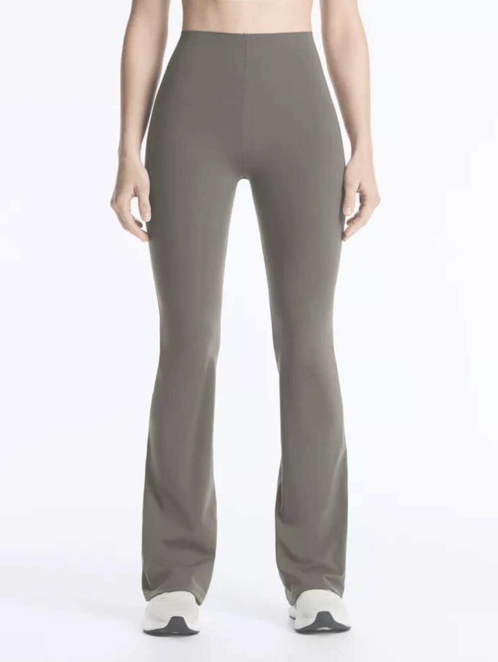 OYSHO High-Rise Compressive Raise Up Flare Trousers NWT Size Small Athletic Yoga
